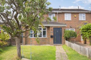 Orchard Way, Addlestone KT15