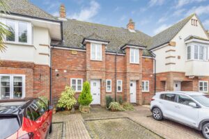 St. Martins Mews, Pyrford, Surrey