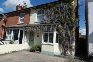 Chapel Grove, Addlestone