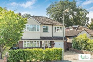 Franklands Drive, Row Town