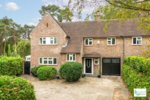 Priory Close, Woking